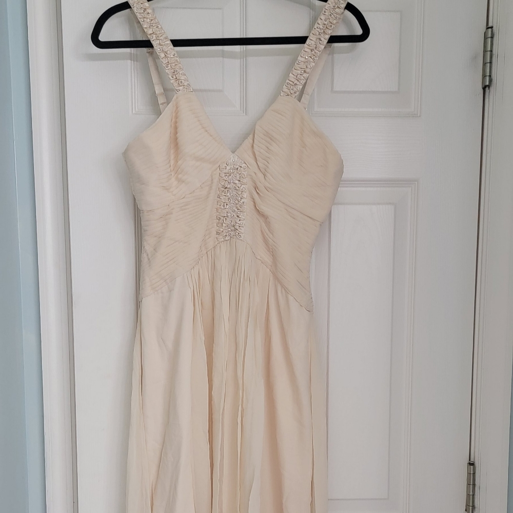 Vintage BCBG Maxazria Size 6 cream floor length dress/ worn once